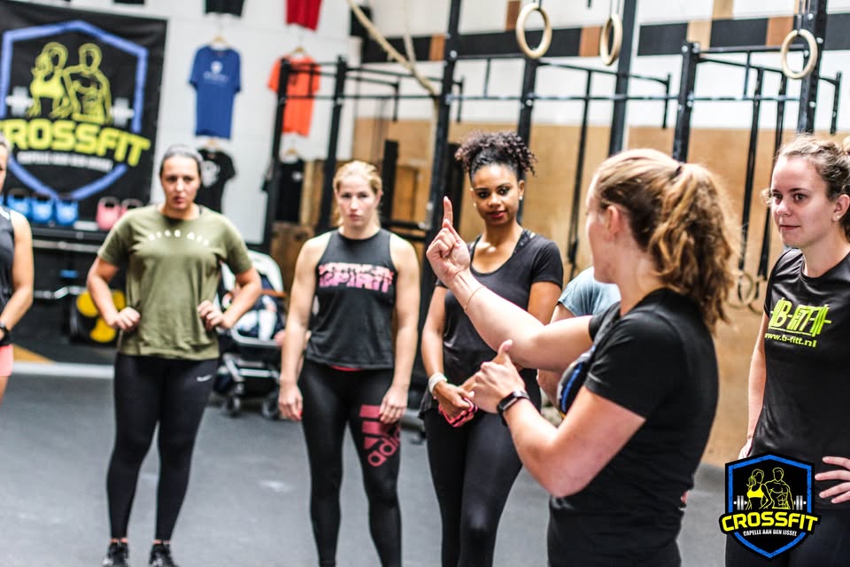 CrossFit-les met gebaren bij CrossFit Capelle